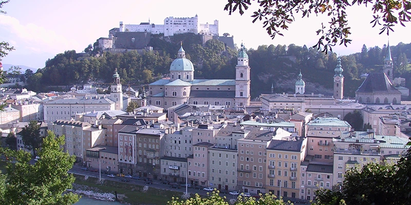 View from Kapuzinerberg across the river to the old town and castle