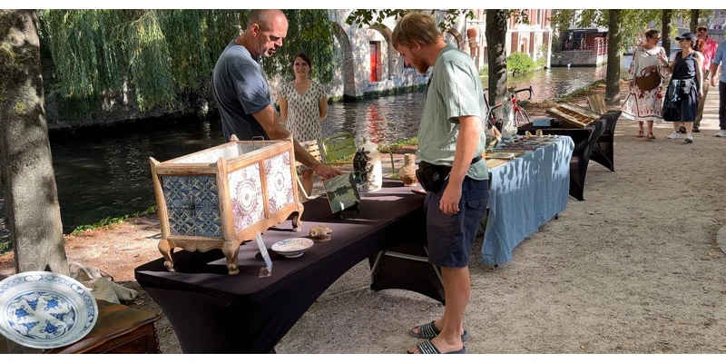 Bruges flea market