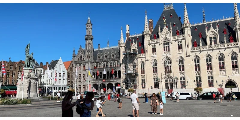 Bruges street scene