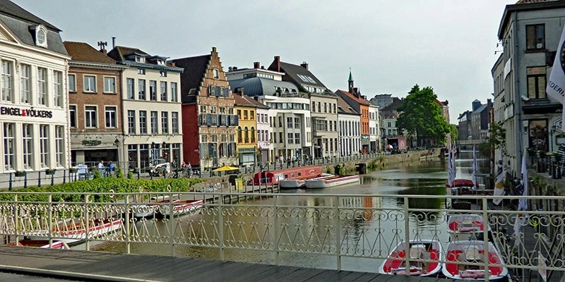 Now it's a place for recreational boating, eating, drinking, talking