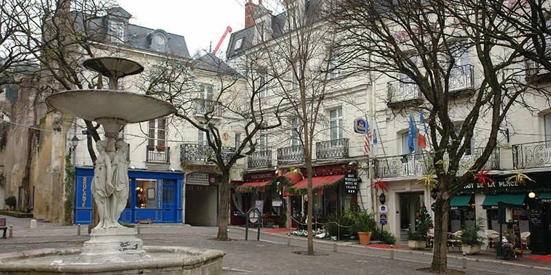 Chinon17 07dec