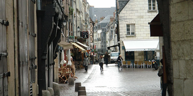 Tours9 07dec