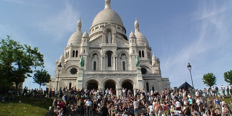 The white domes of Sacré-Cœur above Montmartre, Paris