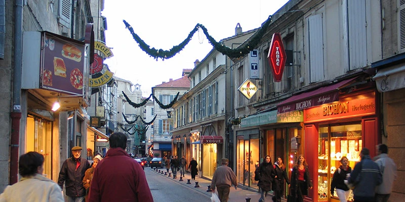 Avignon rue st agricol