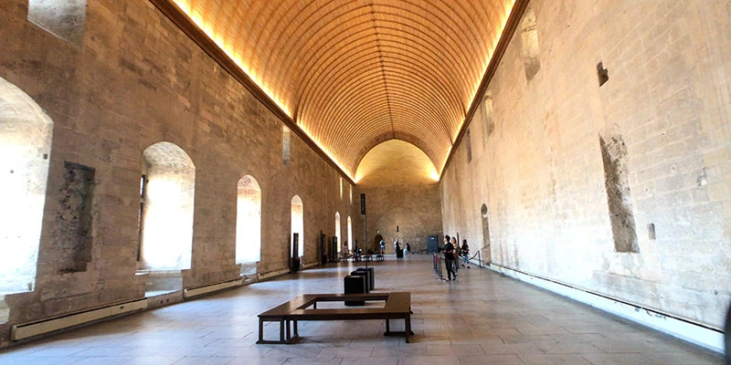 Avignon pope palace