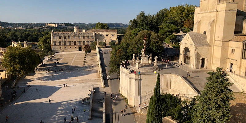 Avignon pope palace