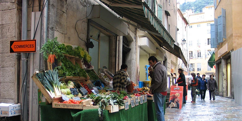 Grasse (18b)