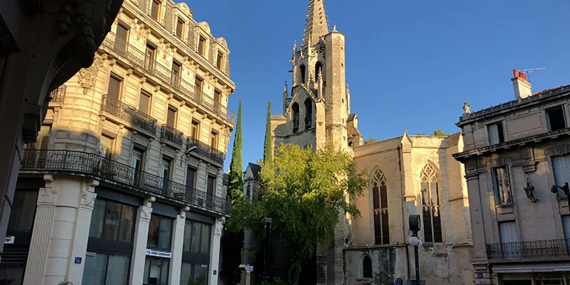Av 4 5 avignon w restrnts 00 19 12 05 still025