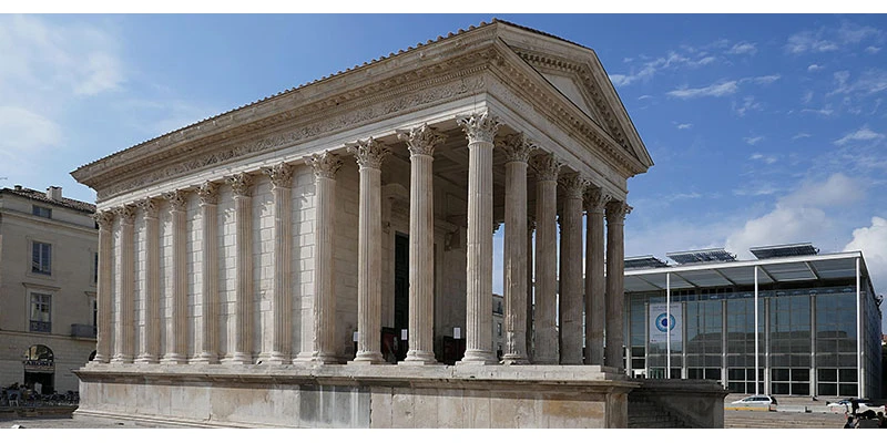 Maison Carrée