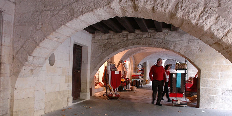 Uzes112