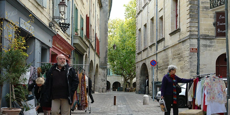 Uzes52
