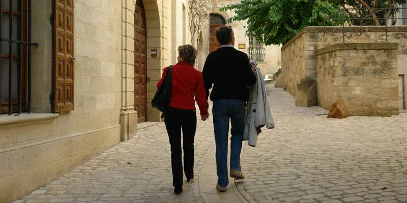 Uzes64