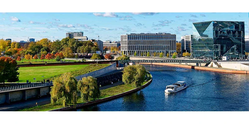 Berlin un (5) a