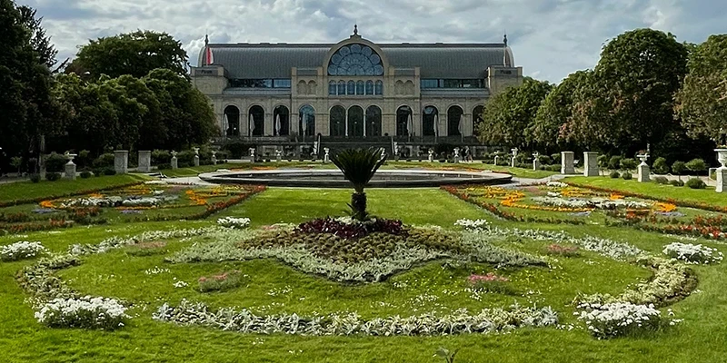 palace gardens