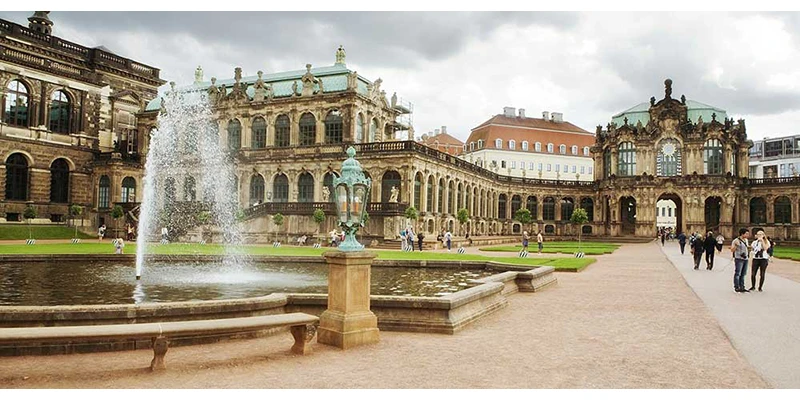 Dresden un (1)