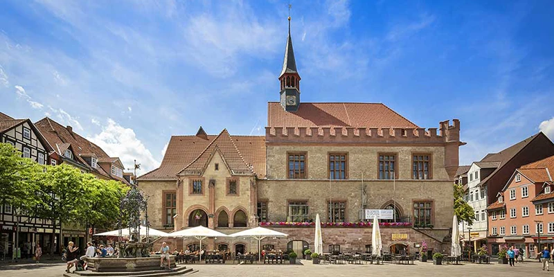 Gottingenaltes rathaus (2) ti