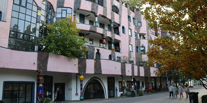 a central shopping avenue