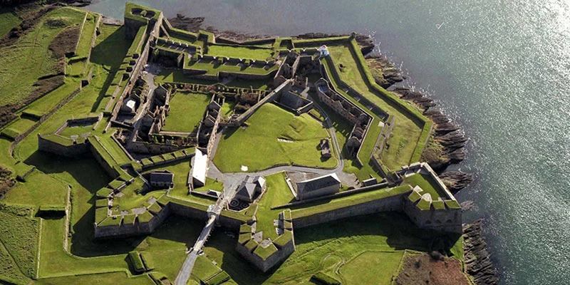 Charles fort 1500x938