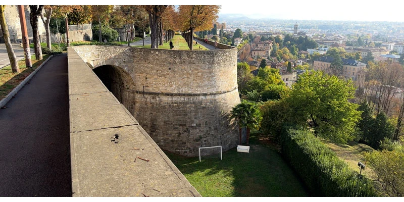 Bergamo walk 2