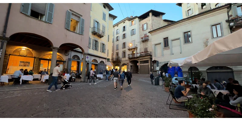 Piazza Mercato Delle Scarpe