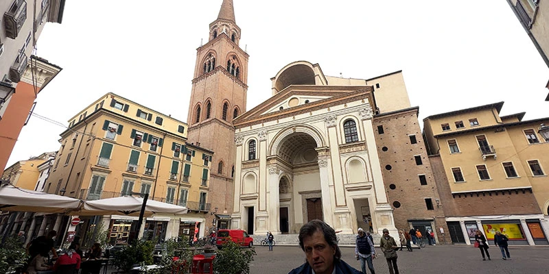 Mantua 00 12 40 01 still245