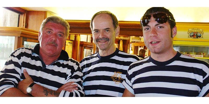Me and gondoliers (1)