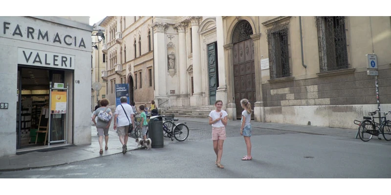 Vicenza 00 06 03 12 still020 low