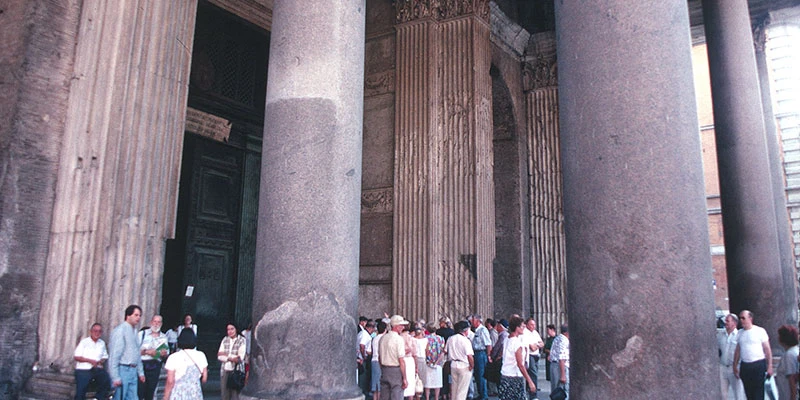 Pantheon columns w