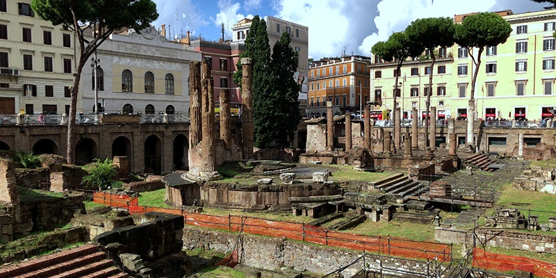 Largo Argentina overview