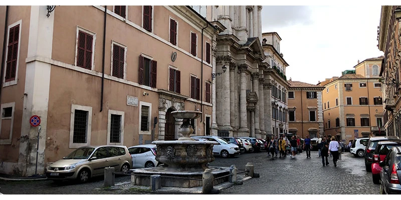 Piazza Campitelli