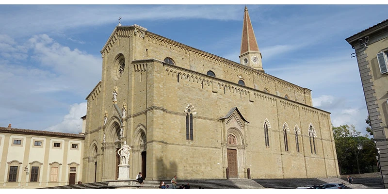 Arezzo cathedral 02 wiki
