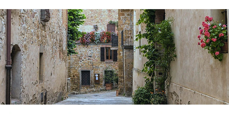 Monticchiello tuscany 00 00 50 28 still026