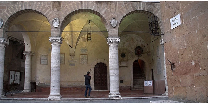 Pienza complete movie 00 00 05 08 still212