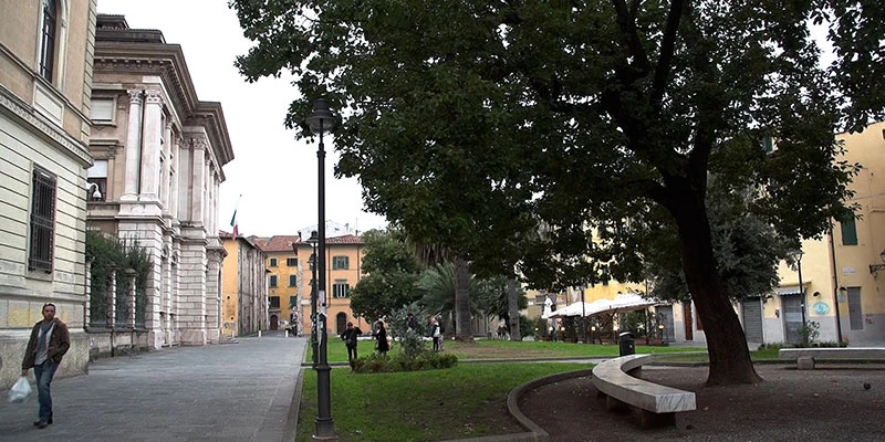 Pisa tower and town n2l 00 08 44 20 still226