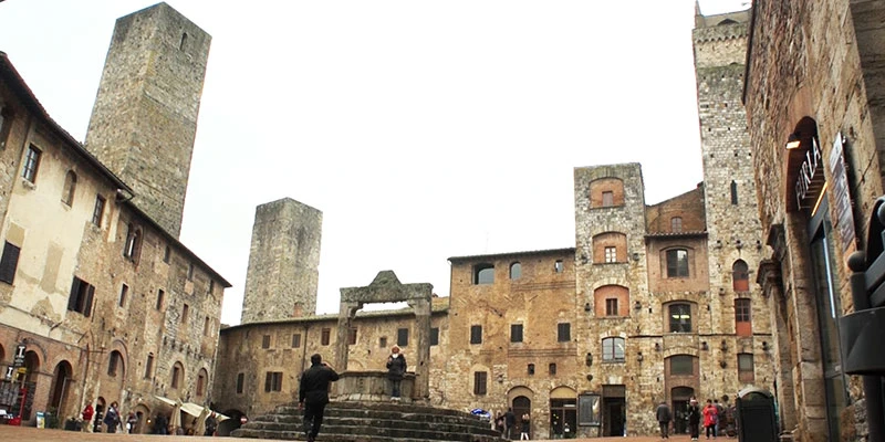 San gimignano main movie 00 02 06 03 still045
