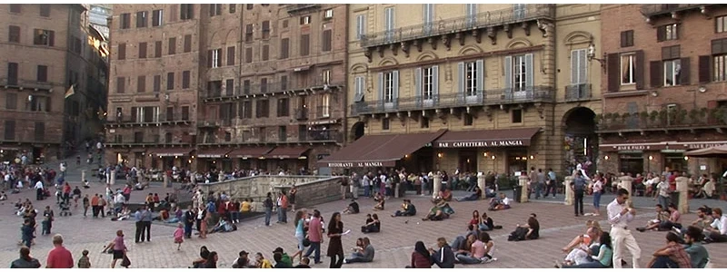 Siena ff 00 06 47 00 still105