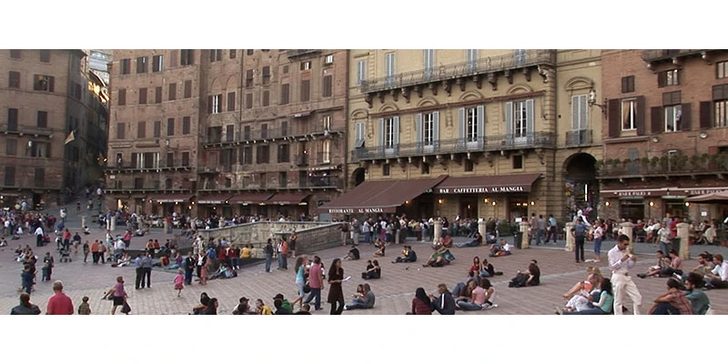 Siena ff 00 06 47 00 still105