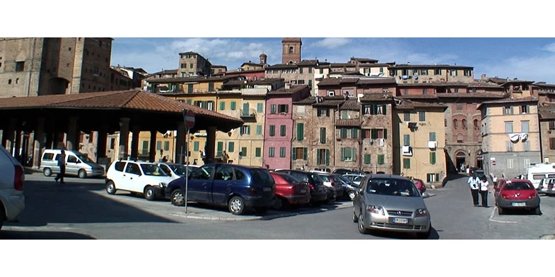 Siena ff 00 19 38 12 still244