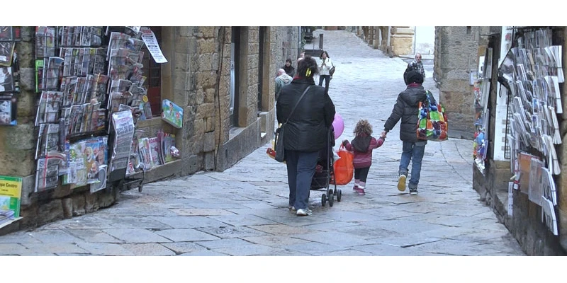 Volterra ff 00 04 48 09 still073