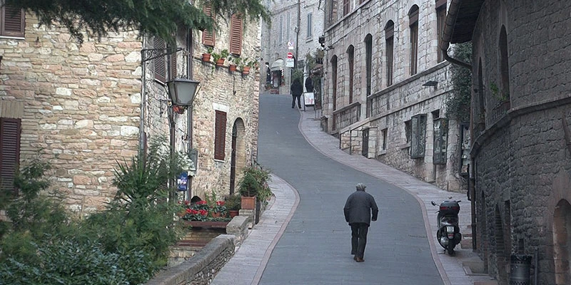 Assisi 00 03 08 01 still067
