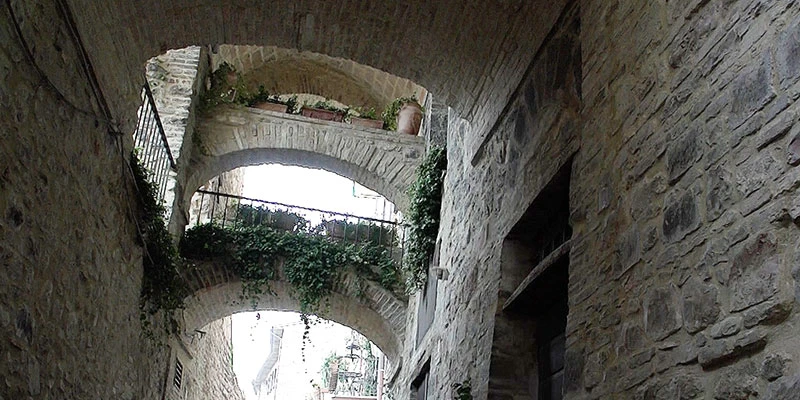 Assisi 00 03 53 22 still074