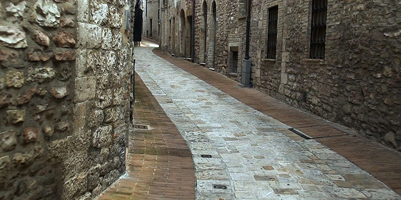 Assisi 00 09 19 11 still150