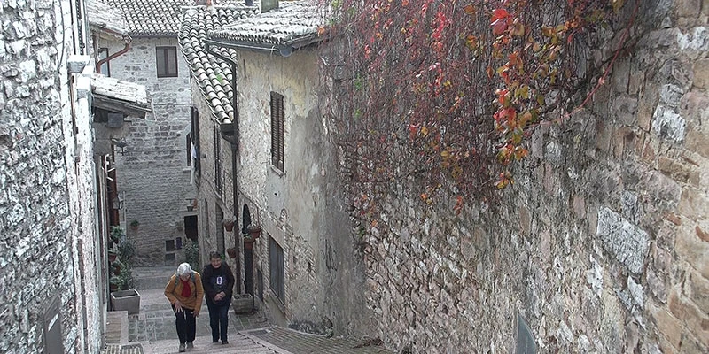 Assisi 00 16 31 16 still222