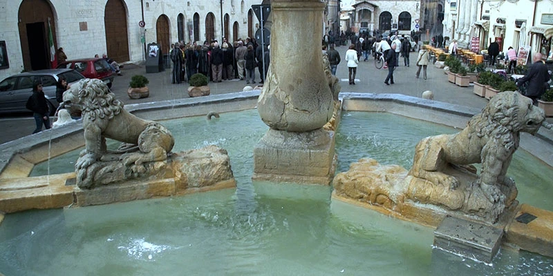 Assisi 00 26 16 26 still307