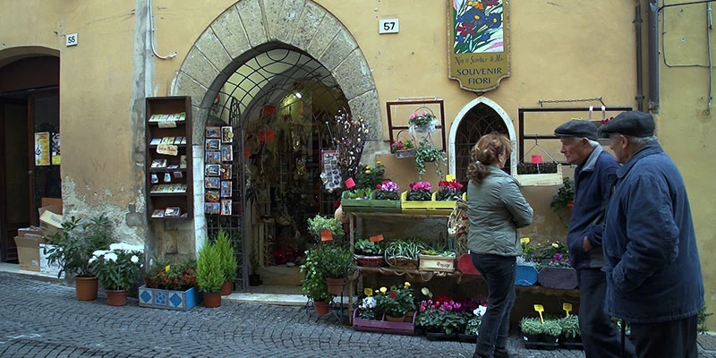 Bevagna 00 00 16 27 still053