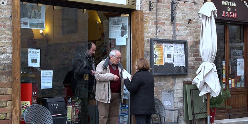 Bevagna 00 04 22 10 still106