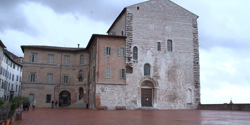 Gubbio 2 00 02 11 24 still060
