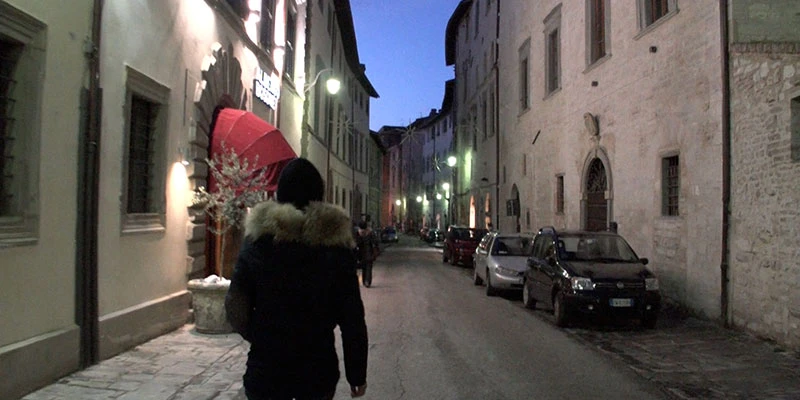 Gubbio 4 shops 00 02 46 25 still055