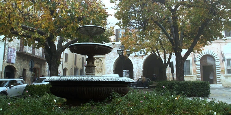 Spello umbria italy complete tour n2l 00 06 02 06 still018