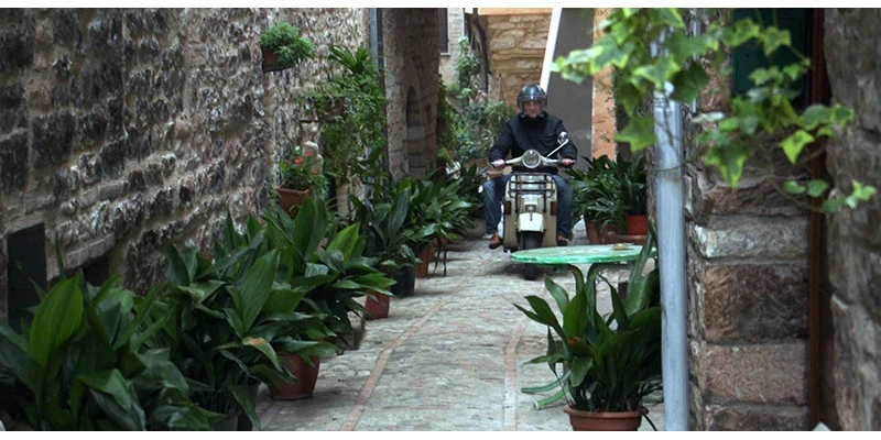 Spello umbria italy complete tour n2l 00 09 21 02 still065